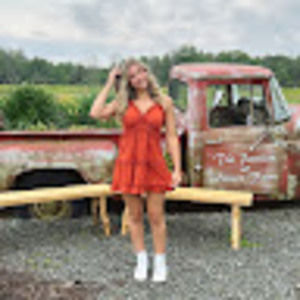 Meet your Posher, Hannah